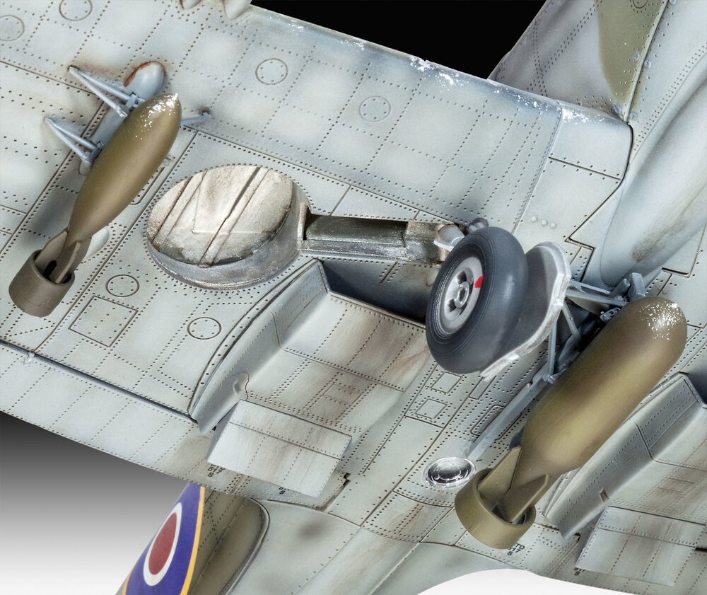 Revell 03927 Supermarine Spitfire Mk.IXc 1:32