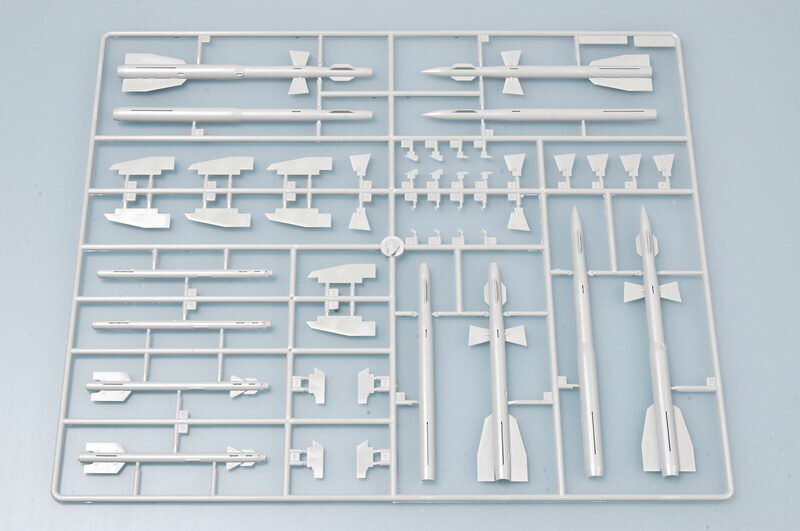 Trumpeter 03301 Russian Aircraft Weapon 1/32