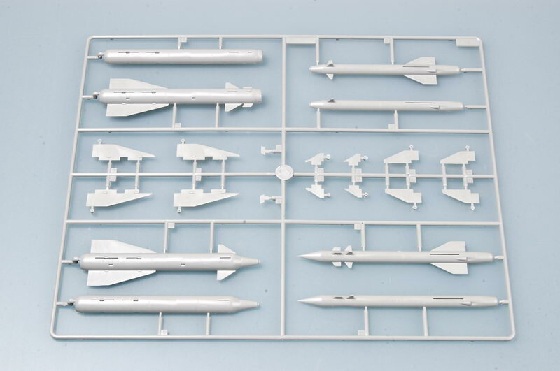 Trumpeter 03301 Russian Aircraft Weapon 1/32