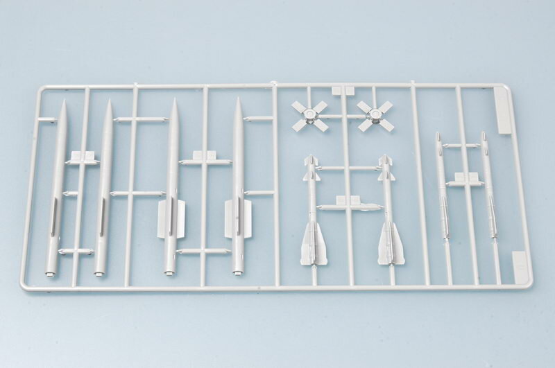 Trumpeter 03301 Russian Aircraft Weapon 1/32