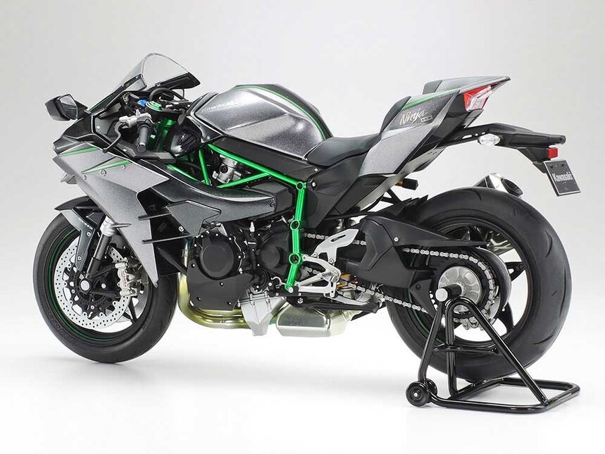 Tamiya 14136 Kawasaki Ninja H2 Carbon 1/12
