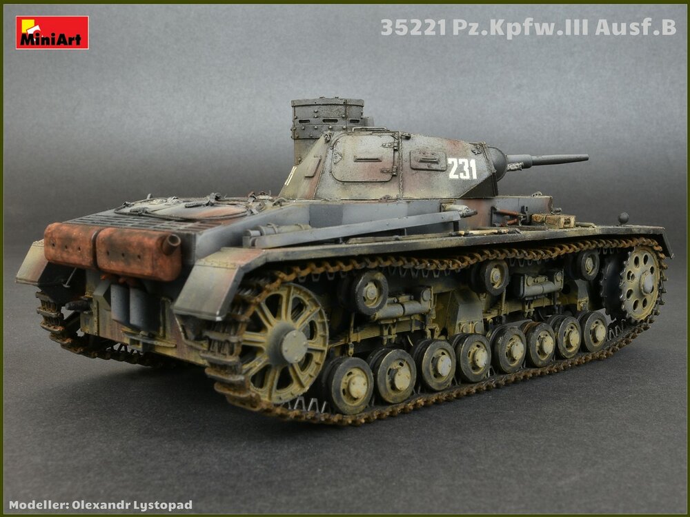 MiniArt 35221 Pz.Kpfw.III Ausf.B w/Crew 1/35