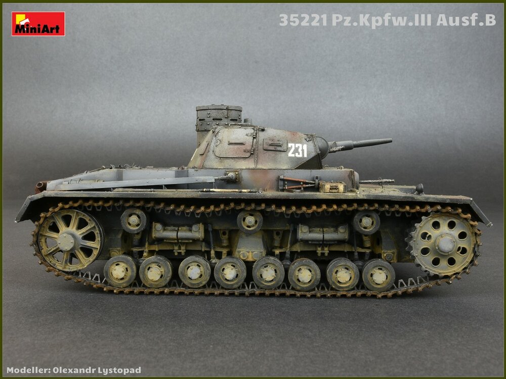 MiniArt 35221 Pz.Kpfw.III Ausf.B w/Crew 1/35