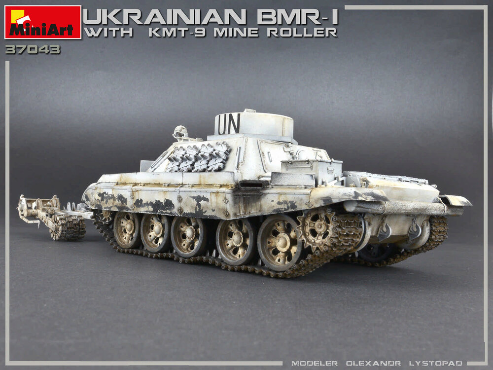 MiniArt 37043 Ukrainian BMR-1 w/KMT-9 1/35