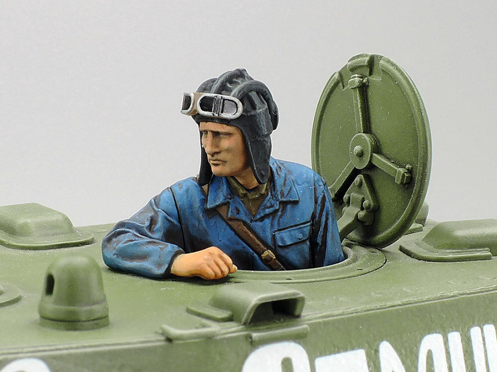Tamiya 35372 Russian Heavy Tank KV-1 Model 1941 Early Production 1/35