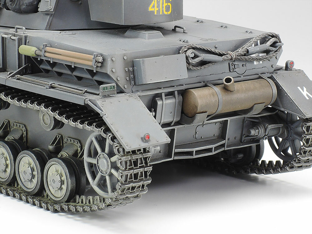 Tamiya 35374 German Tank Panzerkampfwagen IV Ausf.F 1/35