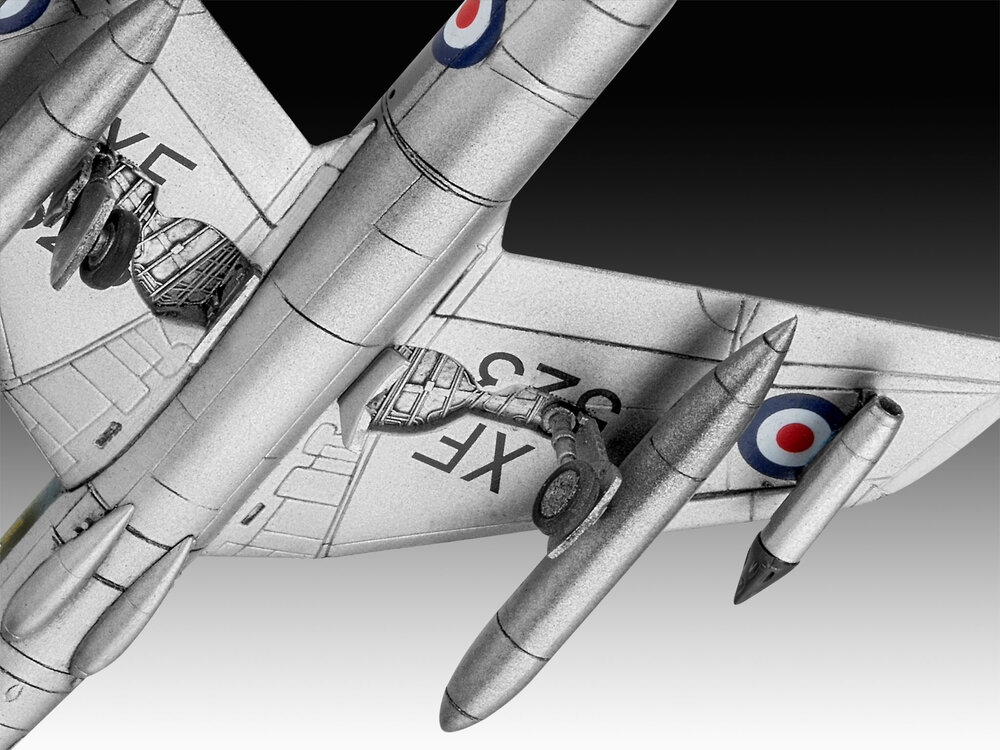 Revell 03833 Hawker Hunter FGA.9 1:144