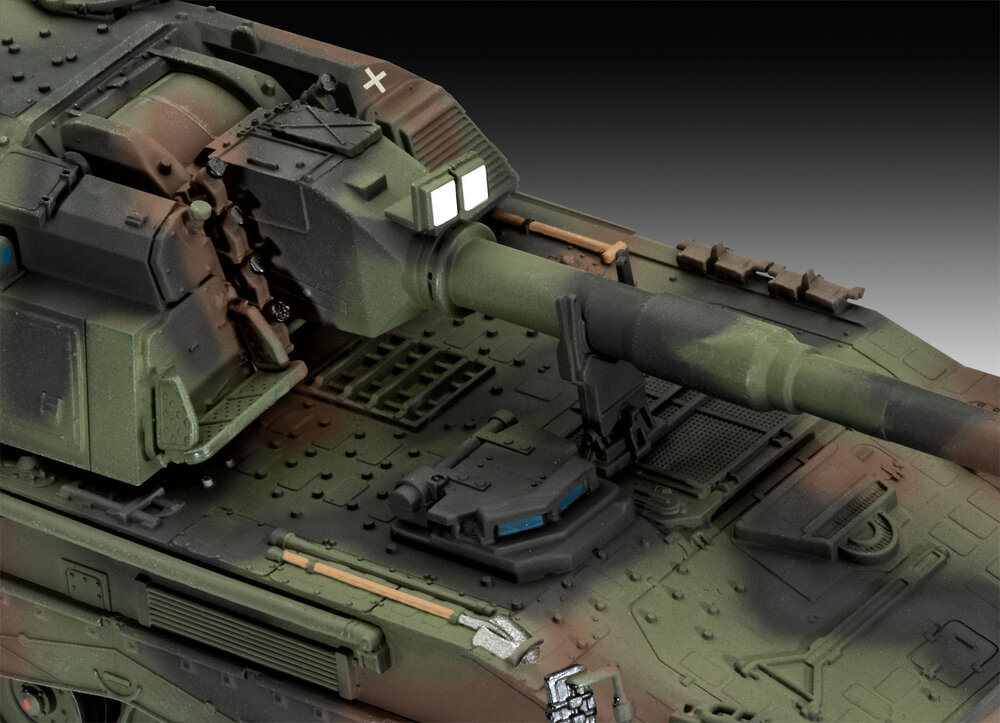 Revell 03347 Panzerhaubitze 2000 1:72