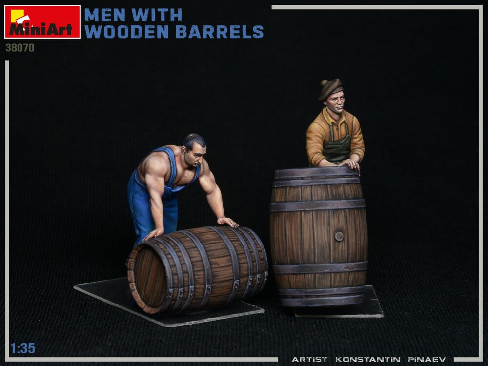 MiniArt 38070 Men with Wooden Barrels 1:35