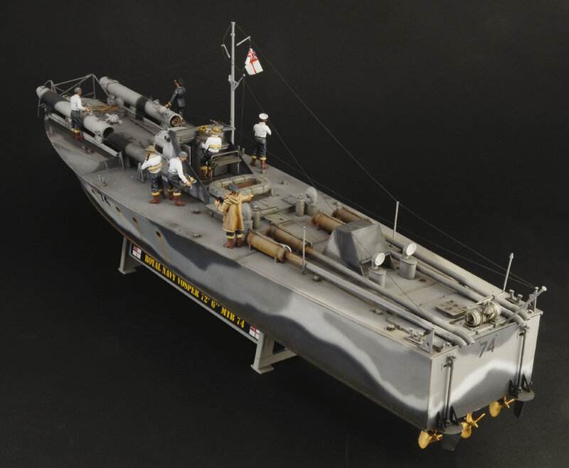 Italeri Vosper MTB 74 with Crew 1:35