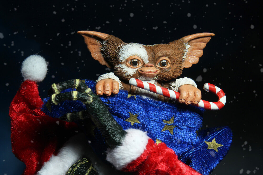 Gremlins Ultimate Santa Stripe and Gizmo Figure
