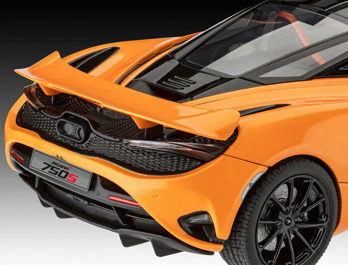 Revell 07734 McLaren 750S 1/24