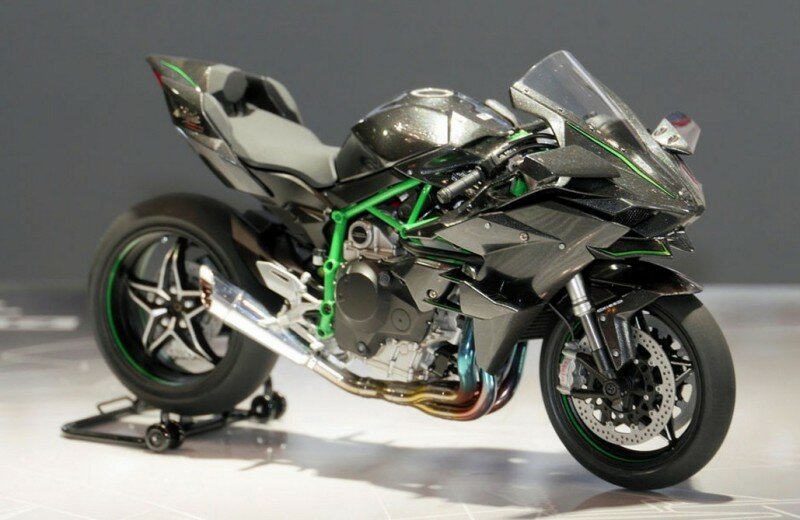 Tamiya Kawasaki Ninja H2R 1/12 (14131)