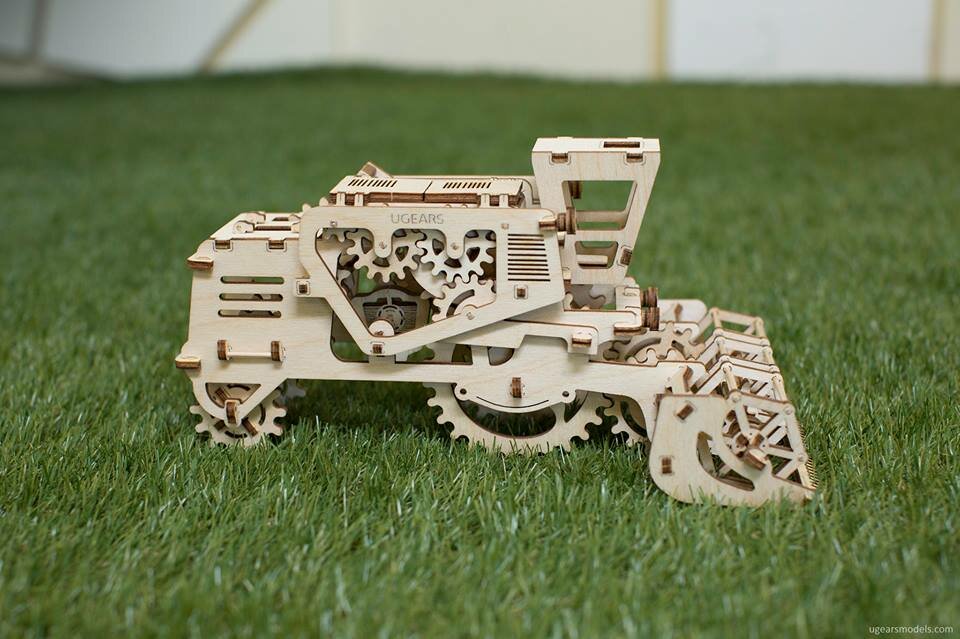 UGears Combine (70010)