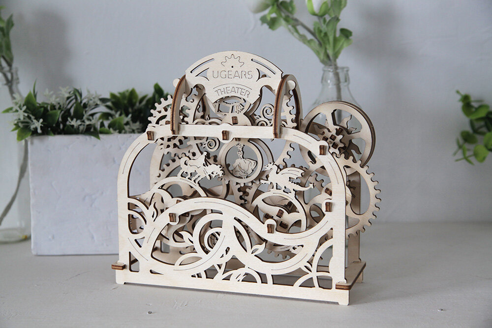 UGears Theater (70002)