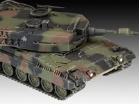Revell 03311 SLT 50-3 &quot;Elefant&quot; + Leopard 2A4 1:72