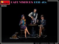 MiniArt 38058 Cafe Visitors 1:35