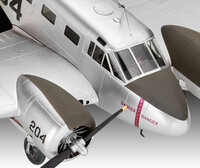 Revell 03811 Beechcraft Model 18 1:48