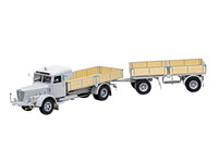 Revell 07580 B&uuml;ssing 8000 S 13 mit Trailer 1/24
