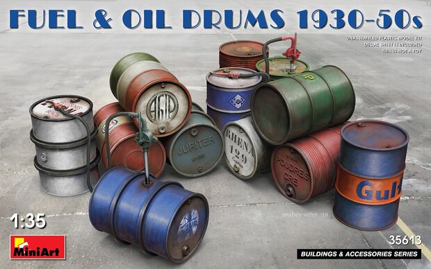 MiniArt 35613 Fuel &amp; Oil Drums 1930-50s 1/35