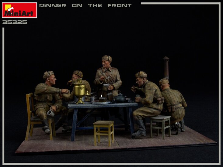 MiniArt 35325 Dinner on the Front 1/35
