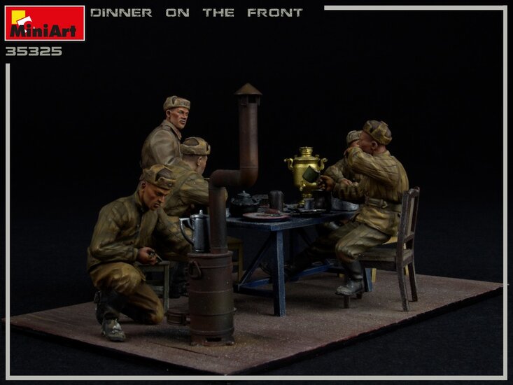MiniArt 35325 Dinner on the Front 1/35