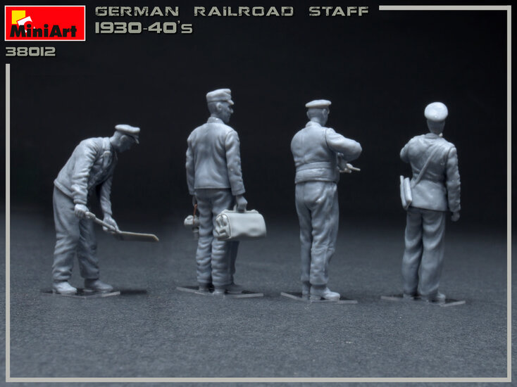 MiniArt 38012 German Railroad Staff 1930-40s 1/35