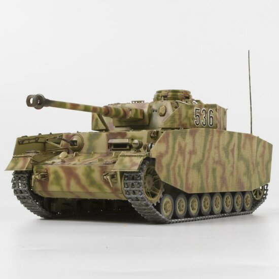 Zvezda 3620 German Medium Tank Panzer IV Ausf.H 1/35