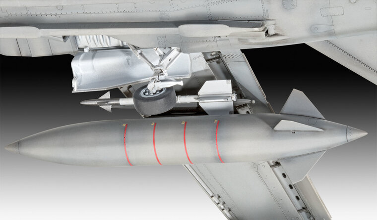 Revell 03853 Tornado GR.4 &quot;Farewell&quot; 1:48