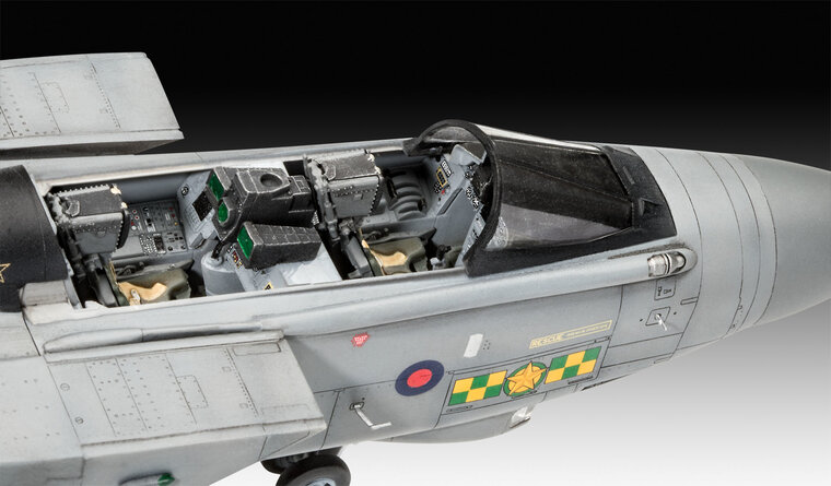 Revell 03853 Tornado GR.4 &quot;Farewell&quot; 1:48