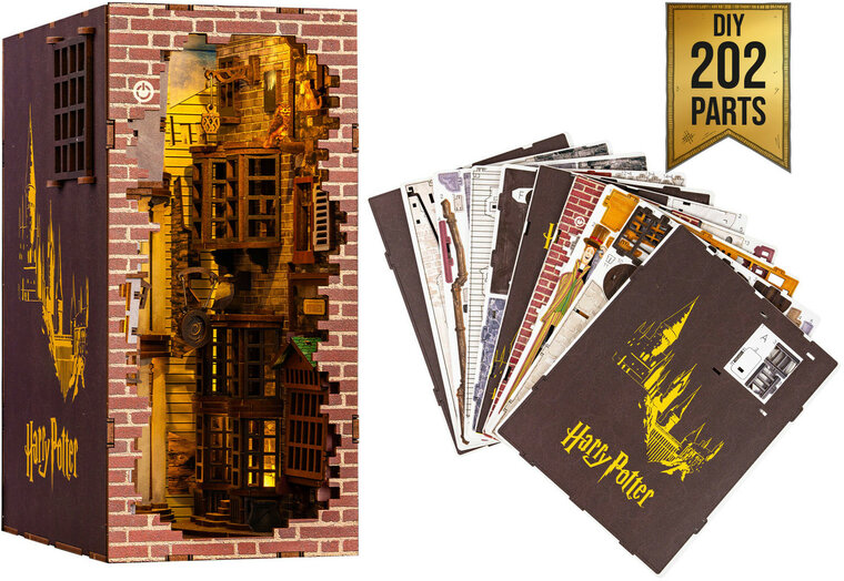 Revell Book Nook 00530 Tiny Adventures Diagon Alley