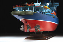 Zvezda 9044 Russian Nuclear-Powered Icebreaker Arktika 1/350