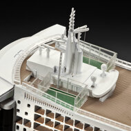 Revell 05231 Queen Mary 2 1:700