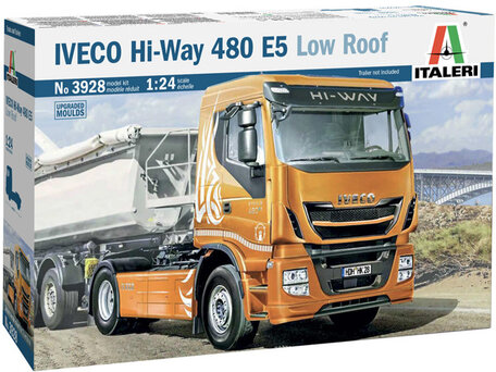 Italeri Iveco Hi-Way 480 E5 Low Roof 1:24