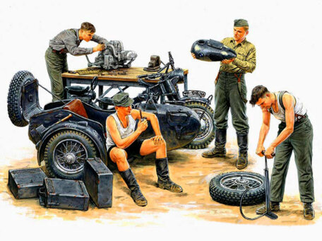Master Box German Motorcycle Repair Crew 1:35