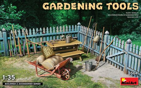 MiniArt Gardening Tools 1:35