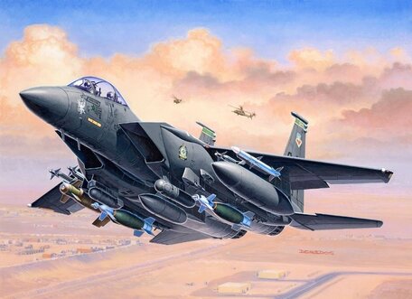 Revell F-15E Strike Eagle & Bombs 1:144