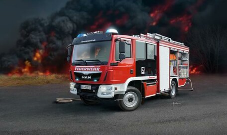 Revell MAN TGM / Schlingmann HLF 20 VARUS 4x4 1:24