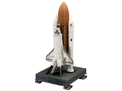 Revell Space Shuttle Discovery & Booster Rockets 1:144