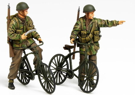 Tamiya British Paratroopers & Bicycles Set 1:35